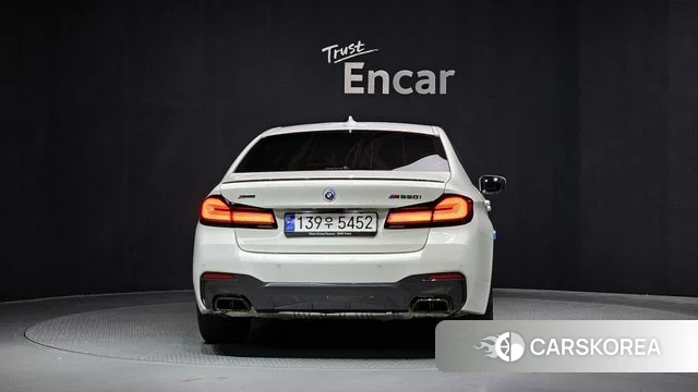 BMW 5 Series (G30) id 4395054 из Кореи 14