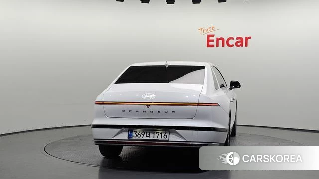 Hyundai Grandeur (GN7) id 4329698 из Кореи 24