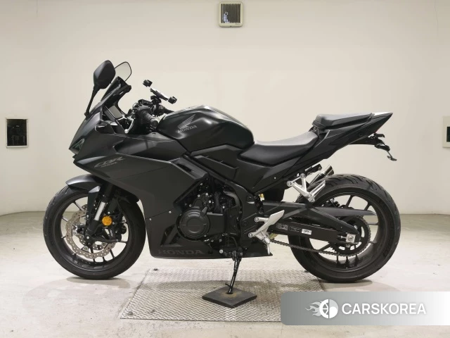 Проданный Honda CBR400R 2025 из Японии, фото 2