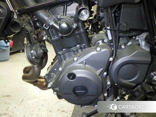 Engine photo