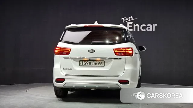 Kia The New Carnival id 3622107 из Кореи 14