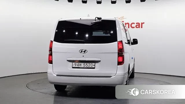 Hyundai The New Grand Starex id 3587781 из Кореи 14