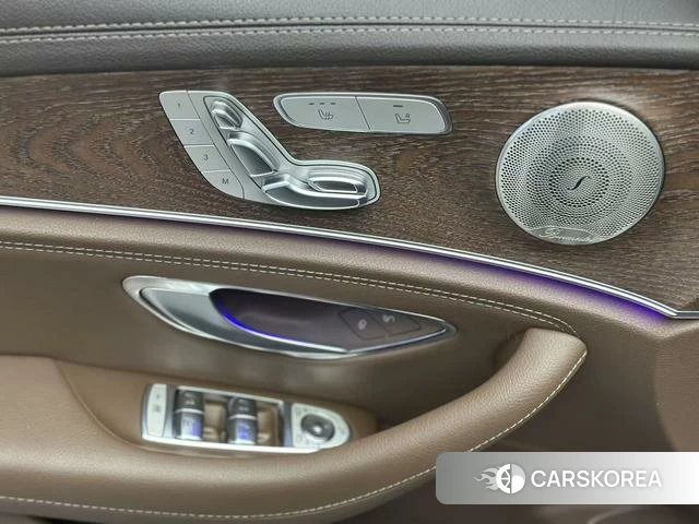 Mercedes-Benz E-class id 4299547 из Китая 10