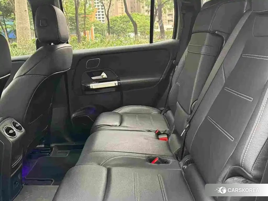 Mercedes-Benz EQB 2022 Champagne/brown из Китая, фото 4