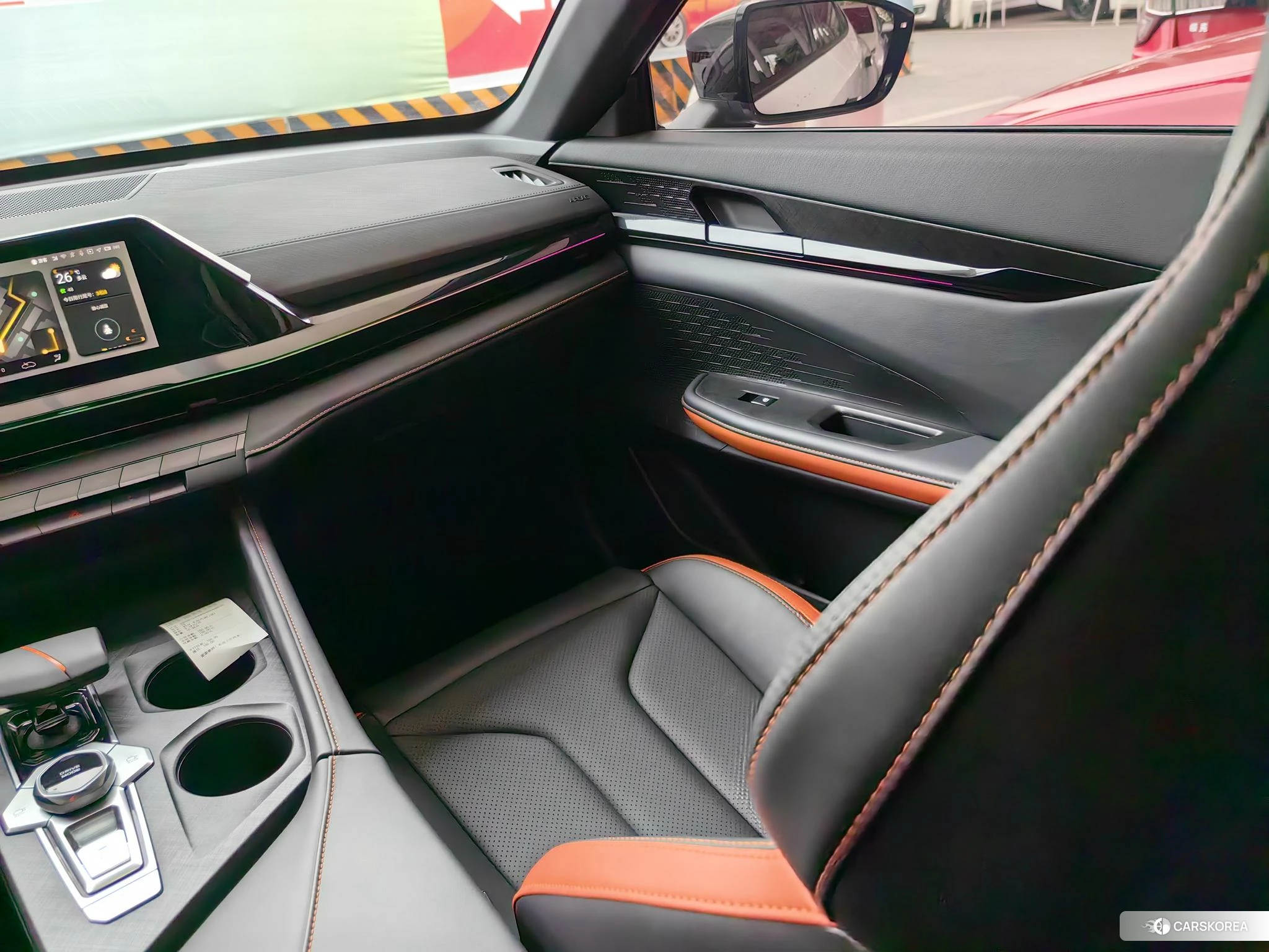 Chang'an UNI-V 2023 Белый из Китая, фото 6