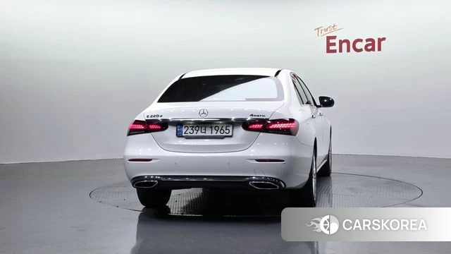 Mercedes-Benz E-Class W213 id 4224286 из Кореи 26