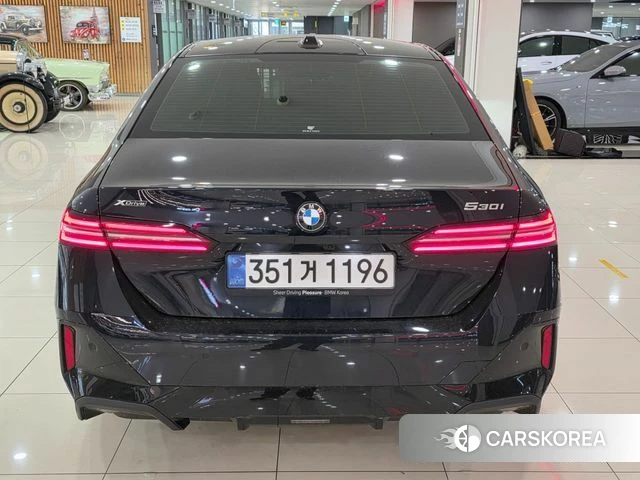 BMW 5 Series (G60) id 4359847 из Кореи 12