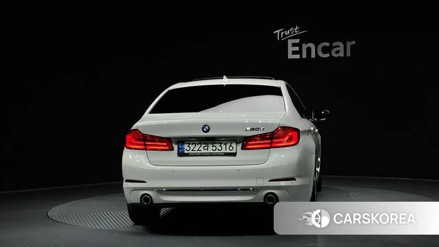 BMW 5 Series (G30) id 3905965 из Кореи 14