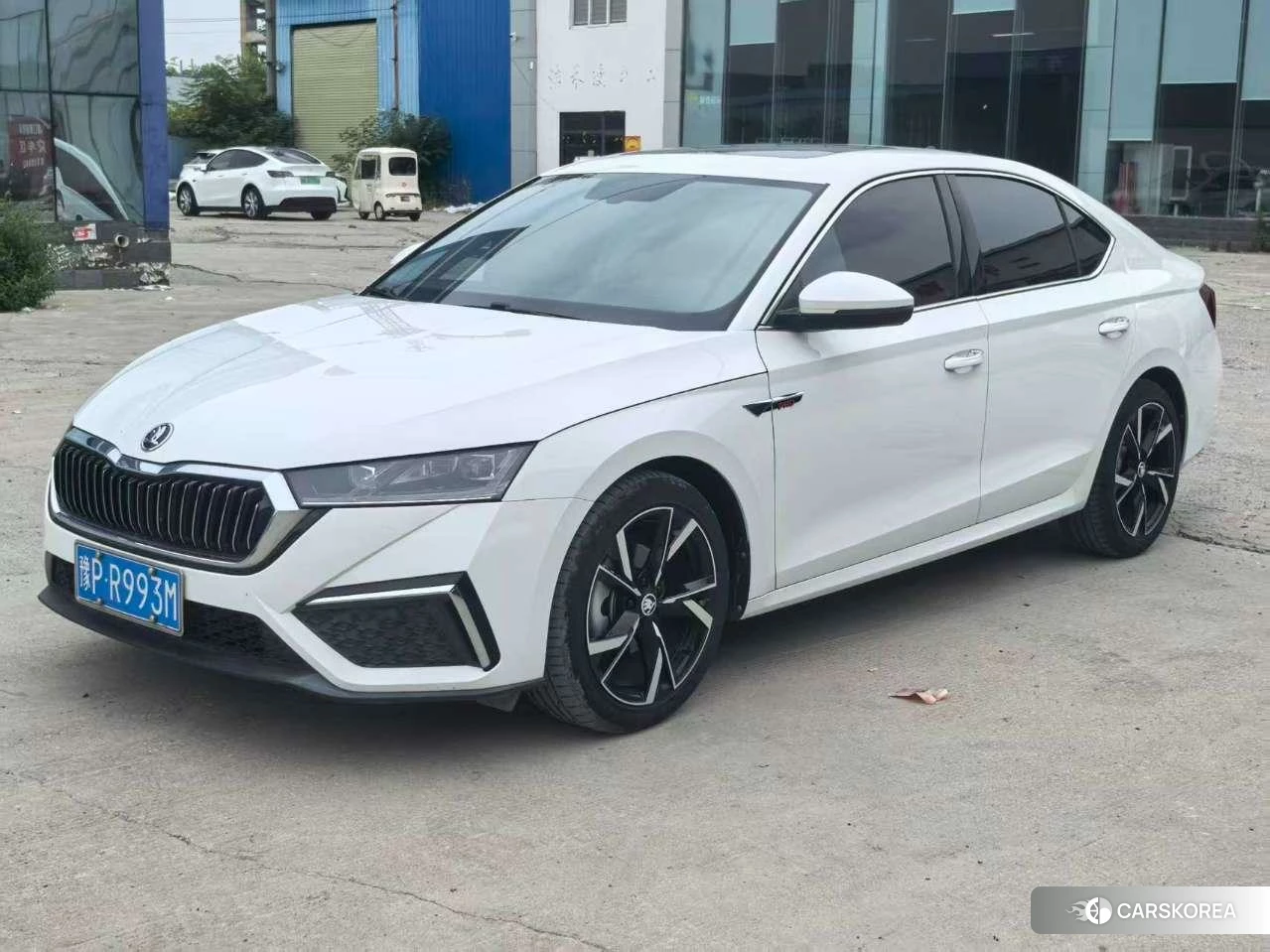 Skoda Octavia 2022 Белый из Китая, фото 4