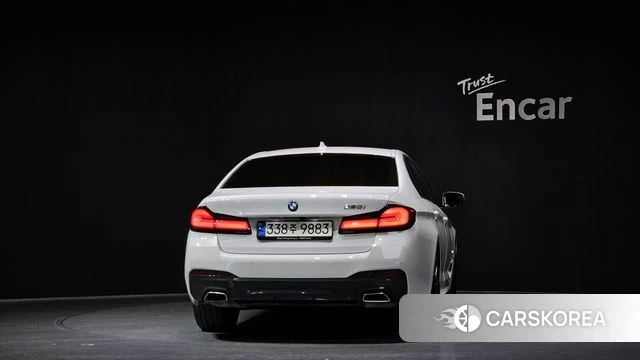 BMW 5 Series (G30) id 3898171 из Кореи 14