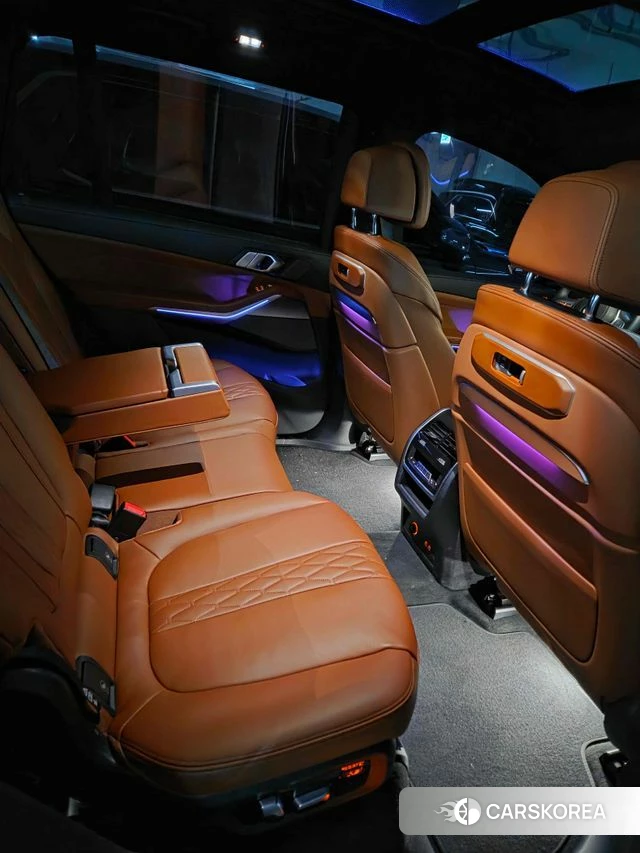 BMW X7 (G07) 2025 Черный из Кореи, фото 4