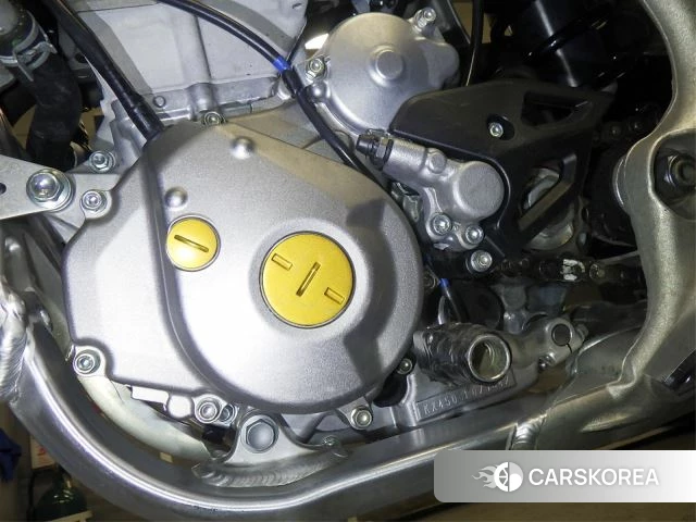 Engine photo