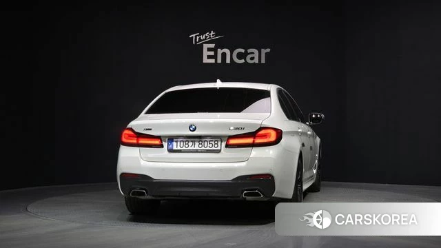 BMW 5 Series (G30) id 3806181 из Кореи 14