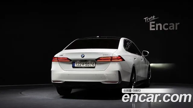 BMW 5 Series (G60) id 2878660 из Кореи 14