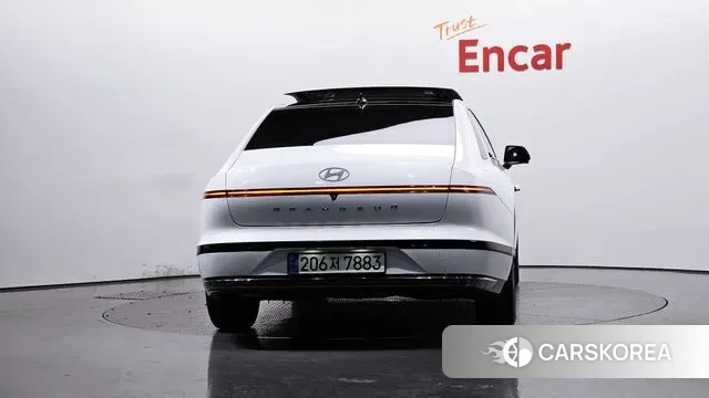 Hyundai Grandeur (GN7) id 3457827 из Кореи 14