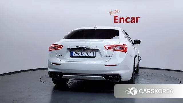 Maserati Ghibli id 4203882 из Кореи 31