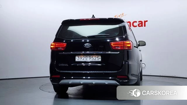 Kia The New Carnival id 4464719 из Кореи 27
