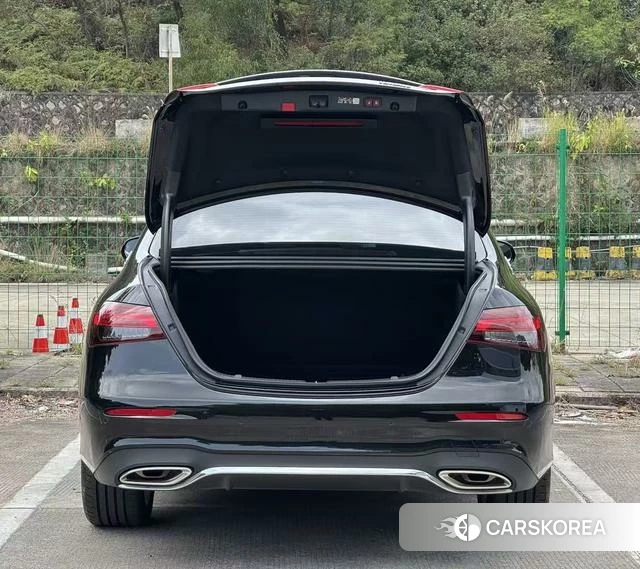 Mercedes-Benz E-class id 4265223 из Китая 9
