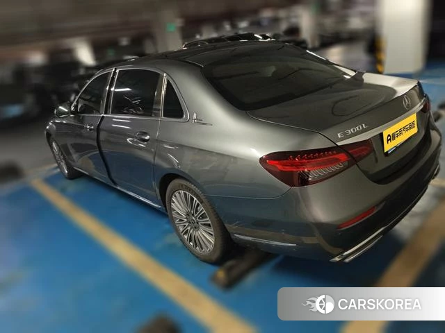 Mercedes-Benz E-class 2021 Серебристо-серый из Китая, фото 4