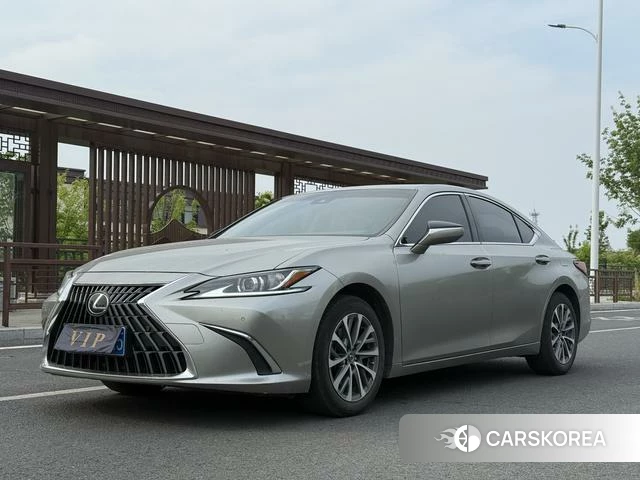 Lexus ES 2023 Серебристо-серый из Китая, фото 4