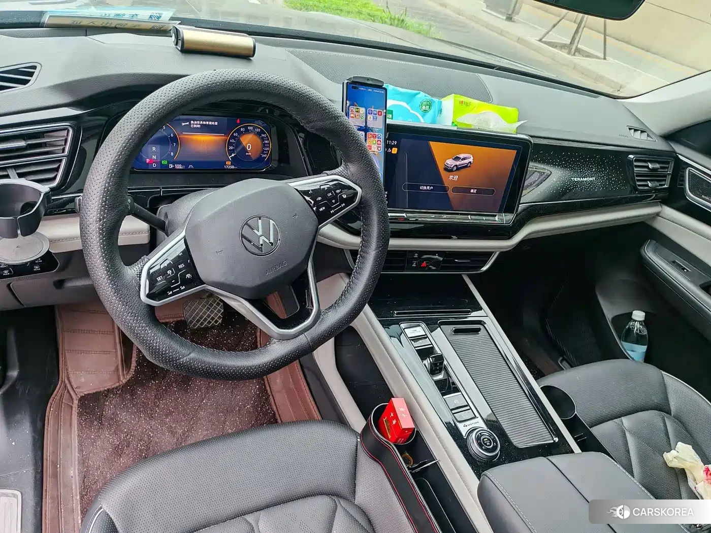 Volkswagen Touareg 2023 Черный из Китая, фото 4