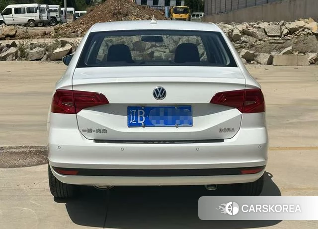 Volkswagen Bora 2022 Белый из Китая, фото 4