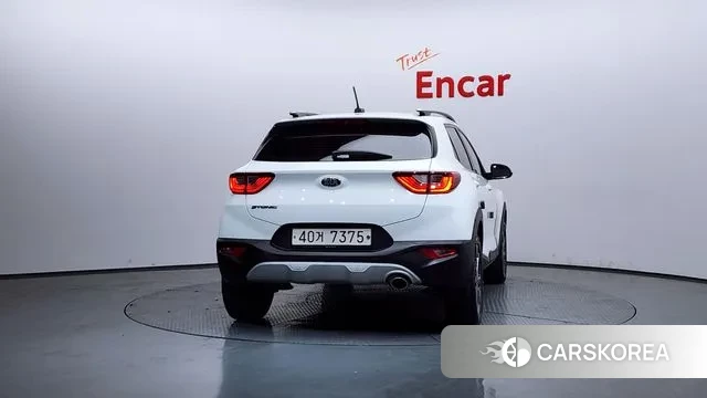 Kia Stonic id 3709446 из Кореи 14