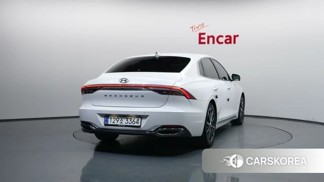 Hyundai The New Grandeur IG id 4203008 из Кореи 30