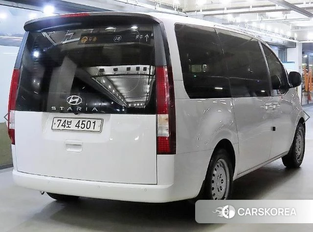 Hyundai Staria id 4489846 из Кореи 14