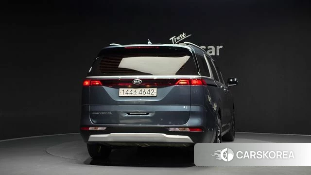Kia Carnival 4th generation id 4317141 из Кореи 24