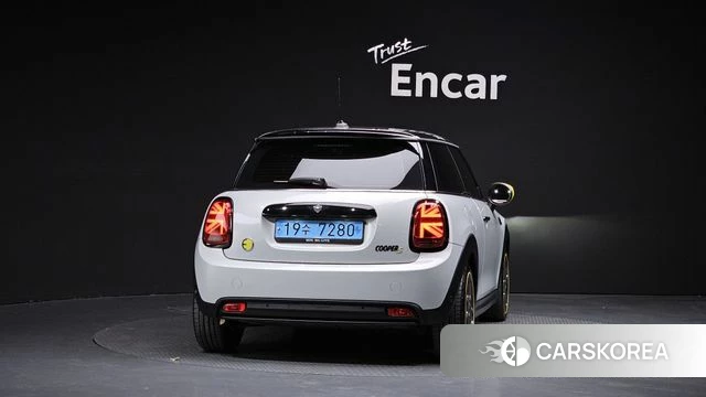 Mini Cooper Electric id 4316242 из Кореи 25
