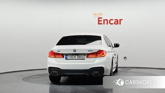 BMW 5 Series (G30) id 3448941 из Кореи 14