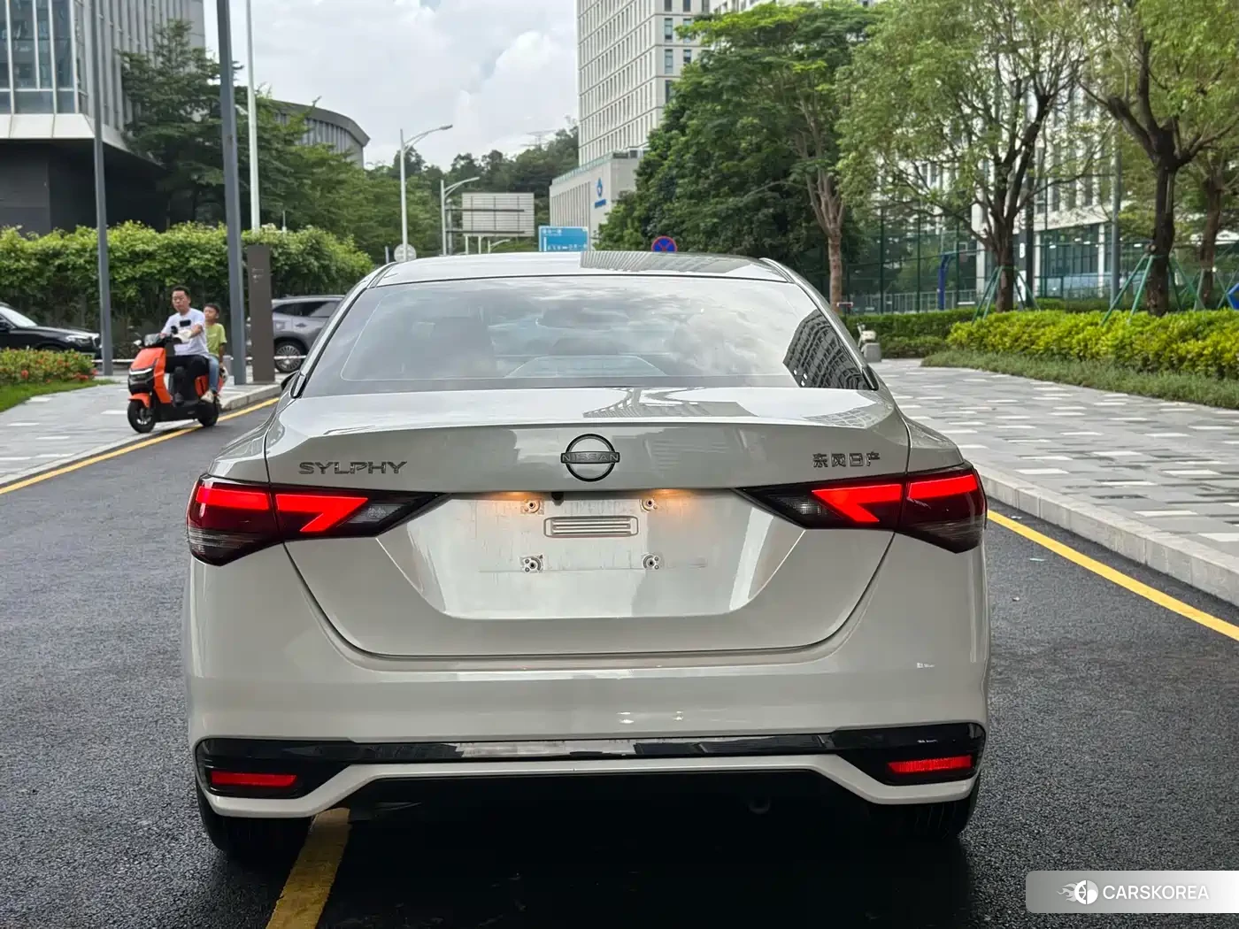 Nissan Sylphy 2025 Белый из Китая, фото 4