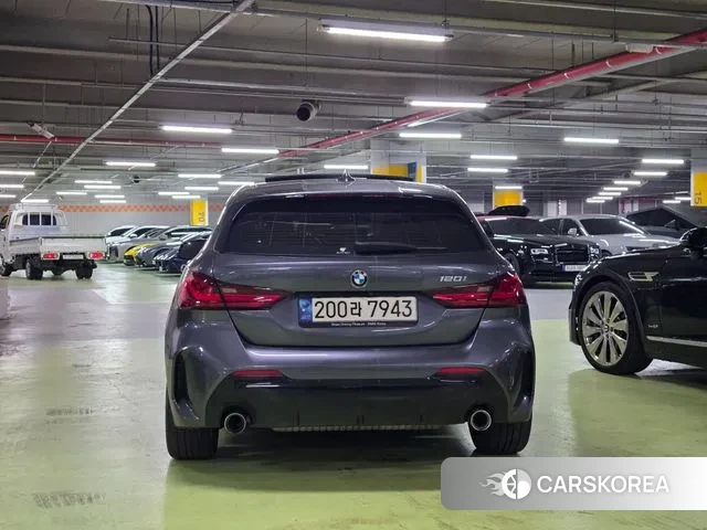 BMW 1 Series (F40) id 3478801 из Кореи 14