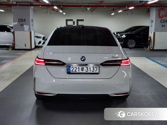 BMW 5 Series (G60) id 4548601 из Кореи 14