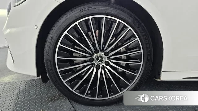 Mercedes-Benz E-Class W214 id 3619930 из Кореи 14