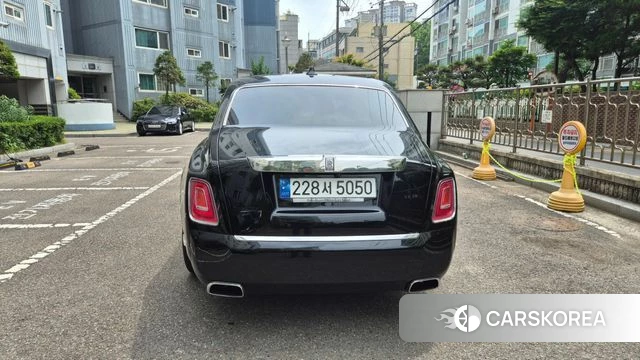 Rolls-Royce Phantom id 4375671 из Кореи 14