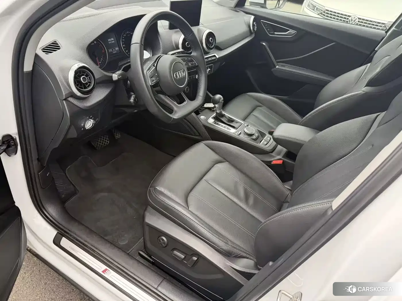 Audi Q2L id 4644473 из Китая 8