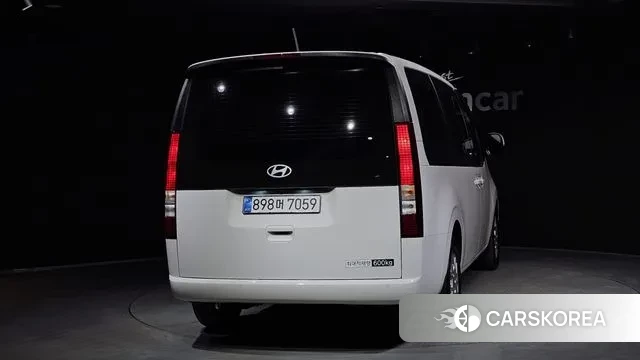 Hyundai Staria id 3663806 из Кореи 14