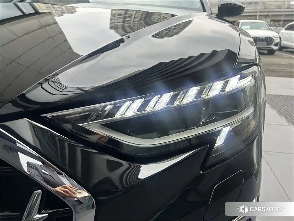 Audi A8 id 4545883 из Китая 9
