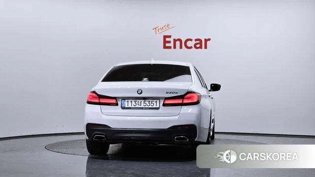 BMW 5 Series (G30) id 4268099 из Кореи 25
