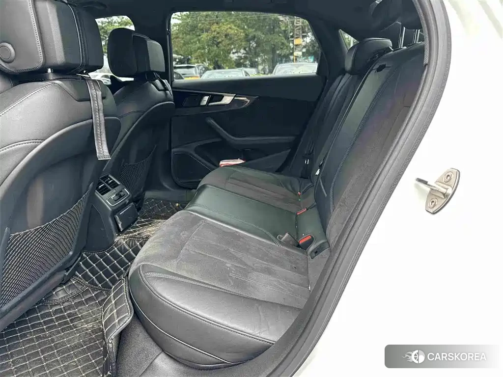 Audi A4L 2024 Белый из Китая, фото 4