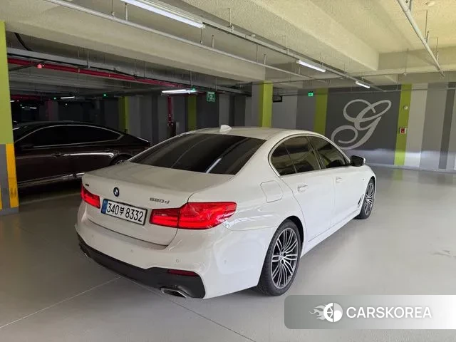 BMW 5 Series (G30) 2020 Белый из Кореи, фото 4