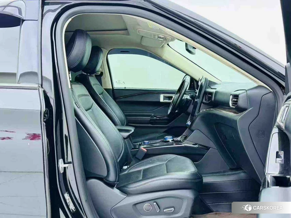 Ford Explorer id 4419504 из Китая 10