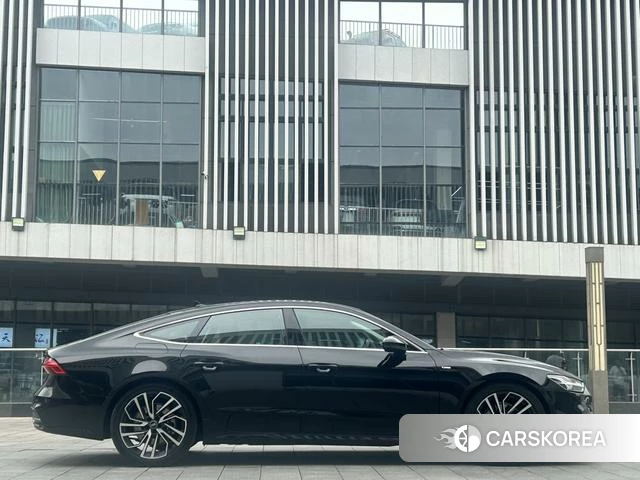 Audi A7 2025 Черный из Китая, фото 4