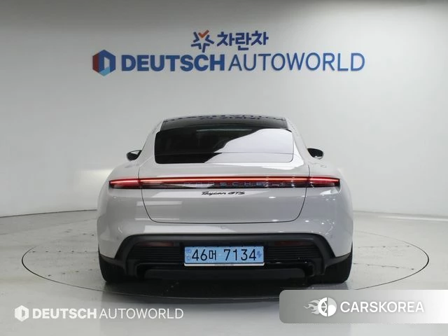 Porsche Taycan id 4592210 из Кореи 14