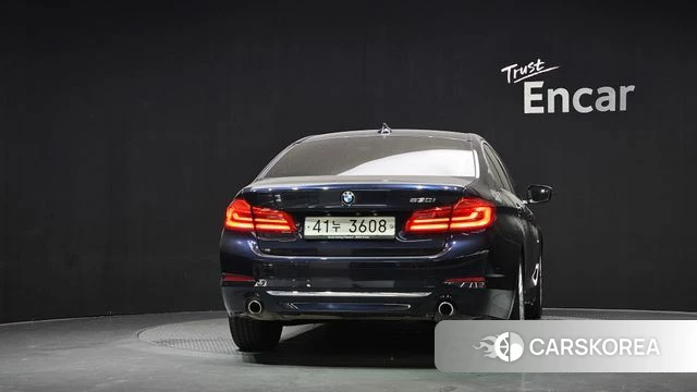 BMW 5 Series (G30) id 4658230 из Кореи 14