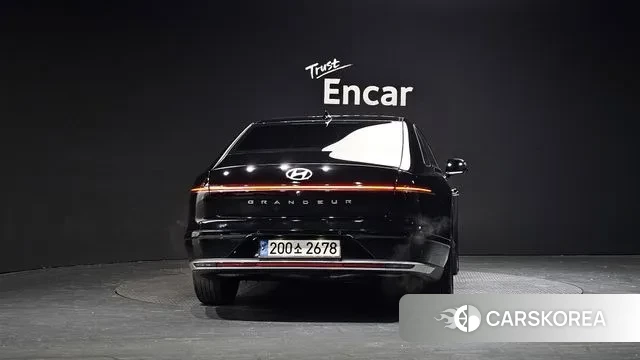 Hyundai Grandeur (GN7) id 3571936 из Кореи 14