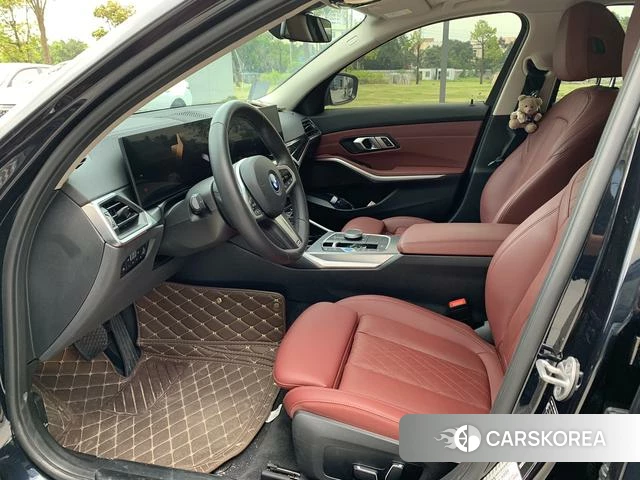 BMW i3 2024 Черный из Китая, фото 4