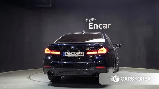 BMW 5 Series (G30) id 3348403 из Кореи 14